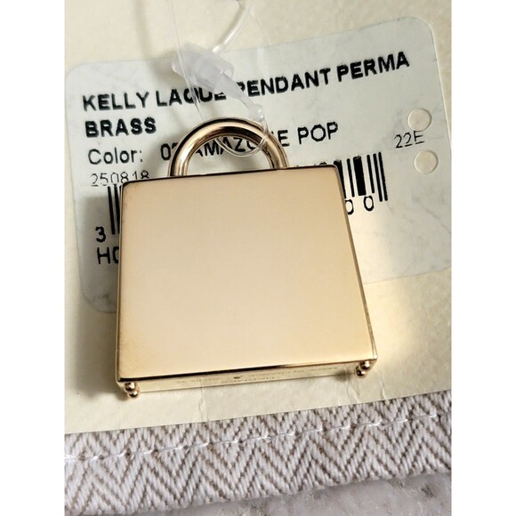 Authentic Hermès Curiosite Kelly Lacquer H Vibration charm Pendant - Picture 3 of 6